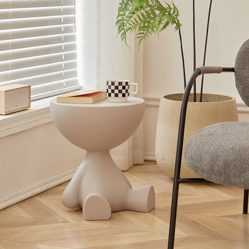 MOMO Sculptural Figure Tea Table | Ceramic Decorative Side Table