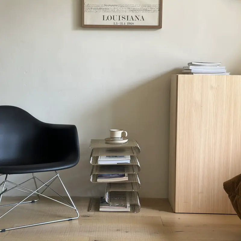 Nordic Metal Folding Magazine and Newspaper Rack