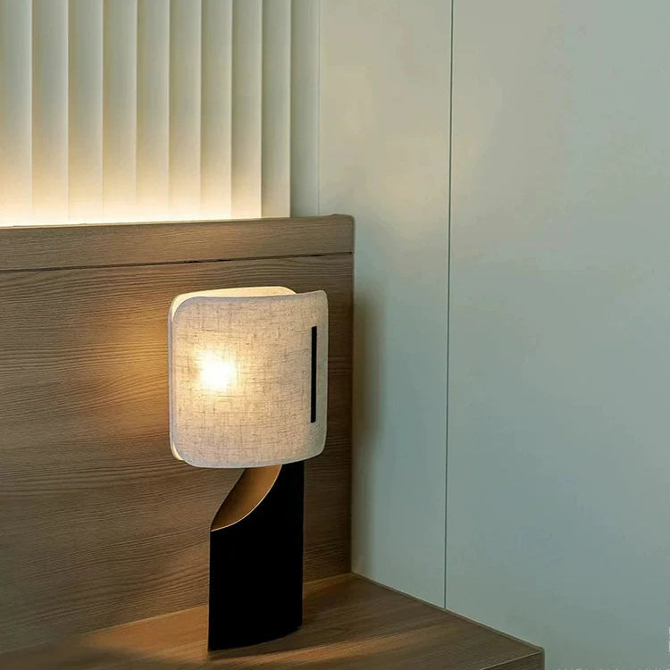 Iron & Fabric Table Lamp-GQ09