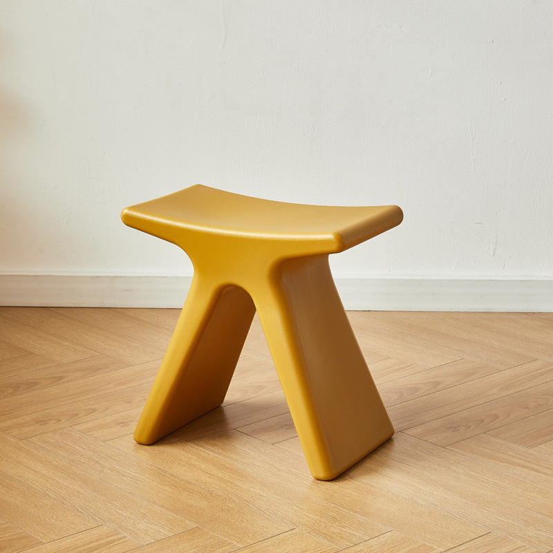 MOMO Low Stool