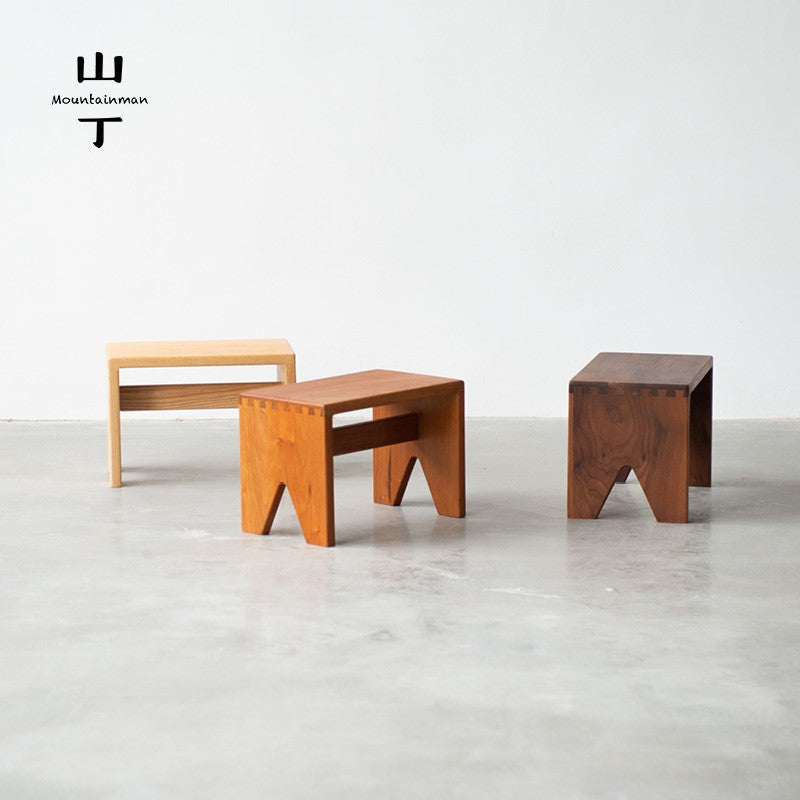 MOMO Solid Wood Swallowtail Stool | Dovetail Joint Low Bench | Handcrafted Shoe-Changing Stool