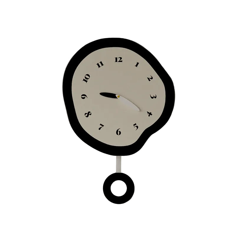 MOMO Scandinavian Wall Clock