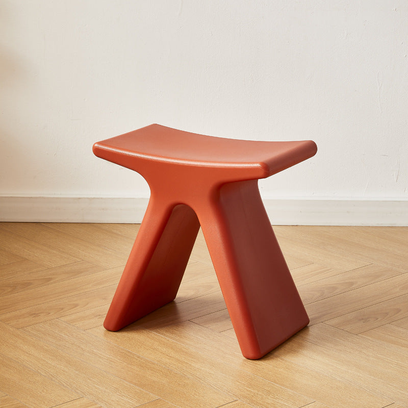 MOMO Low Stool