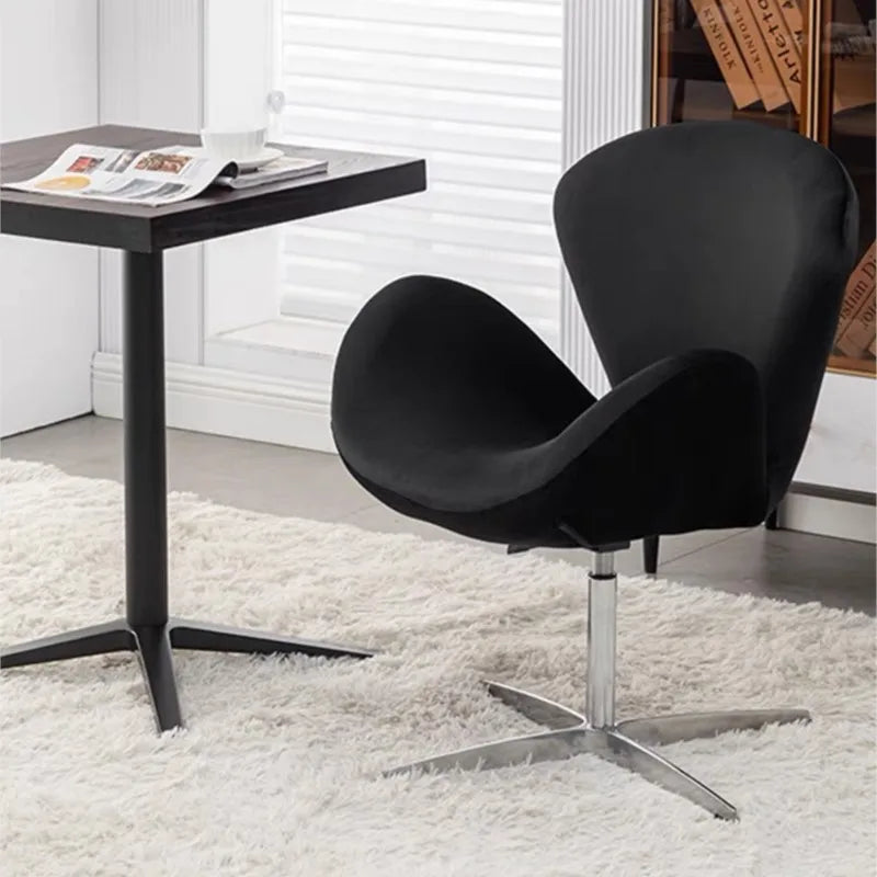 MOMO Swan Chair