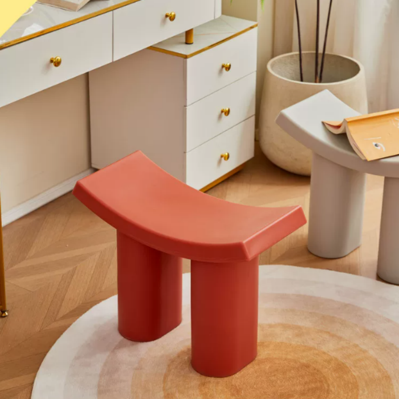 Curved Plastic Shoe-Changing Stool